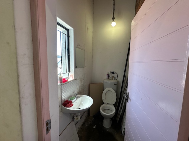 To Let commercial Property for Rent in Maitland Western Cape